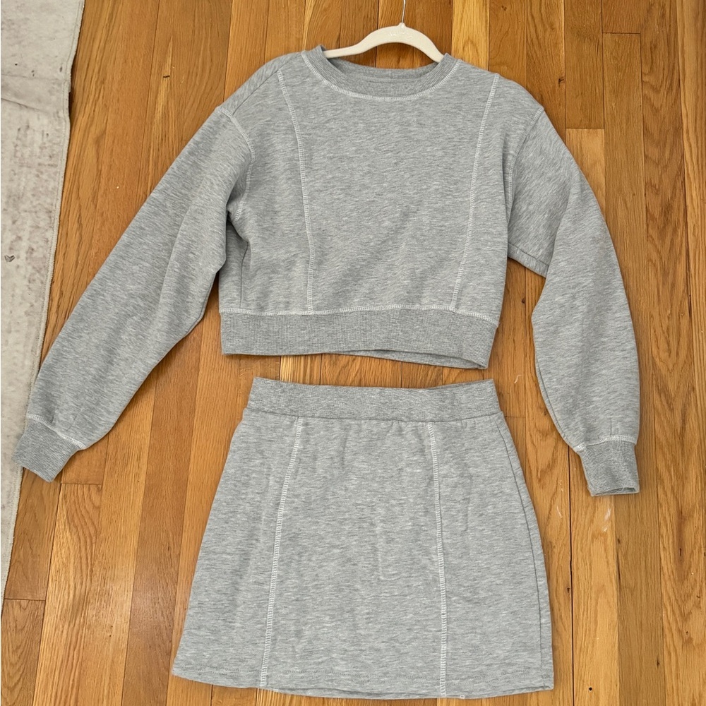 Gray Cropped Sweatshirt and Skirt Set